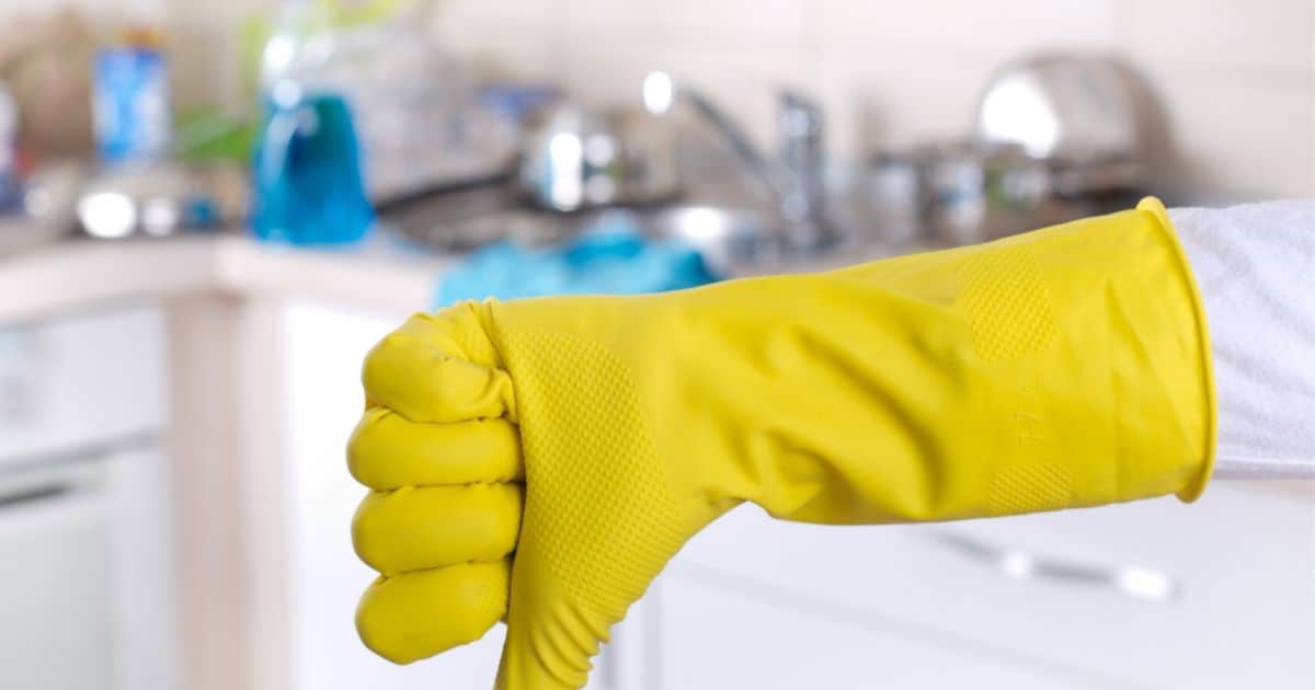 9 cheap products you really need if you have to clean house